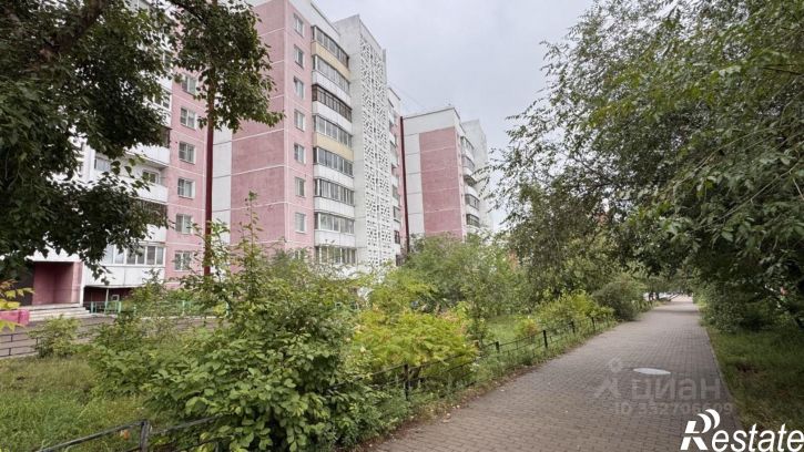 3-комн квартира пр-кт Строителей, 10,  д. 10