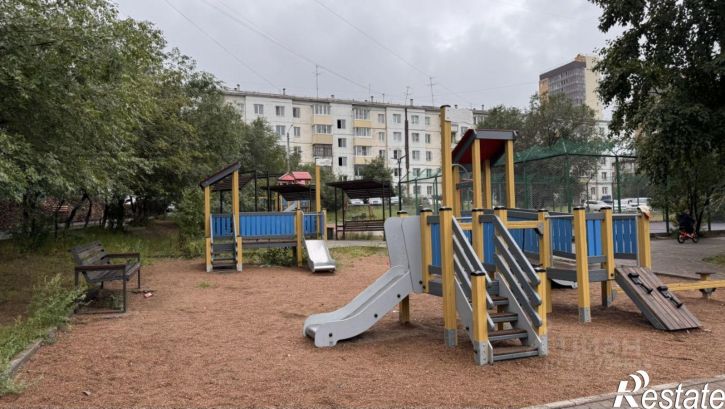 3-комн квартира пр-кт Строителей, 10,  д. 10