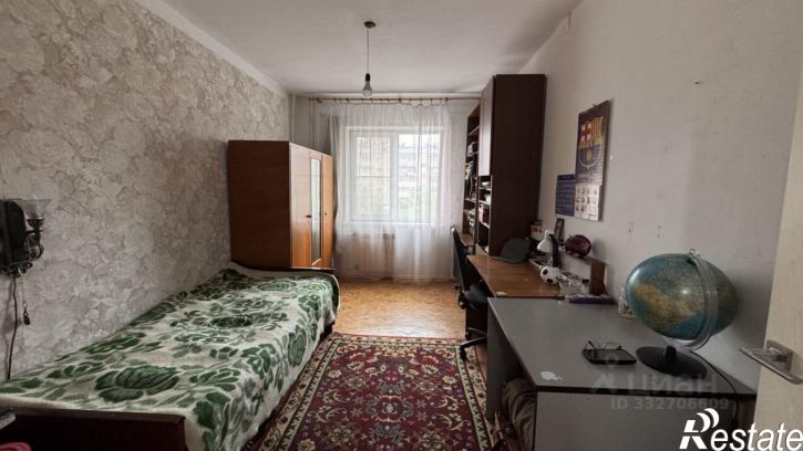 3-комн квартира пр-кт Строителей, 10,  д. 10