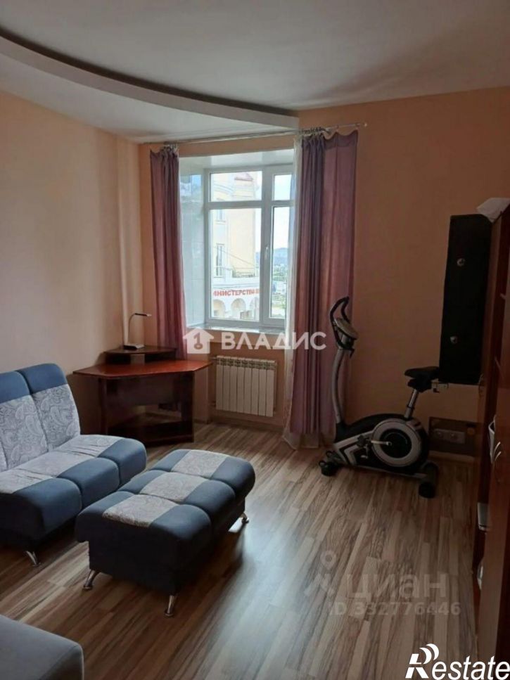 2-комн квартира пр-кт Победы, 13,  д. 13