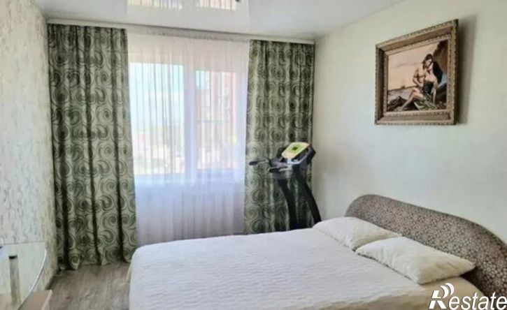 3-комн квартира пр-кт Строителей, 56А,  д. 56А