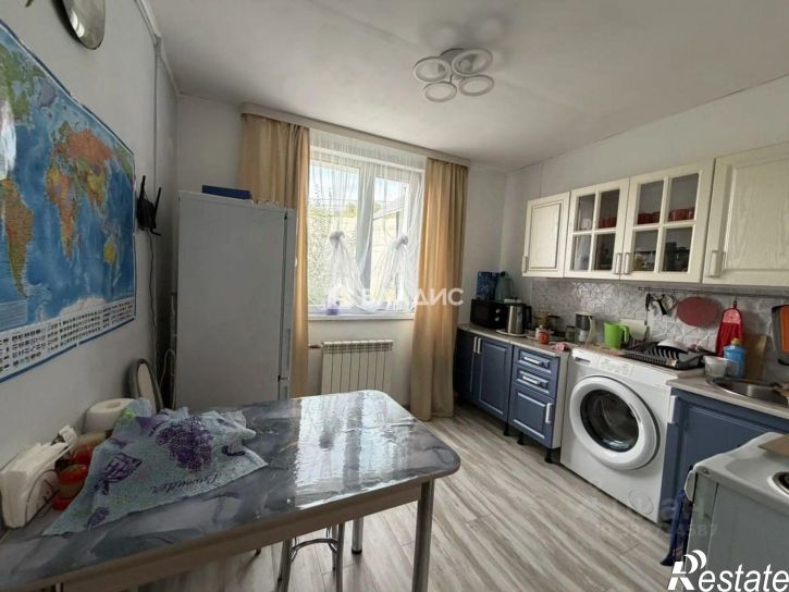 1-комн квартира 111-й микрорайон, 32