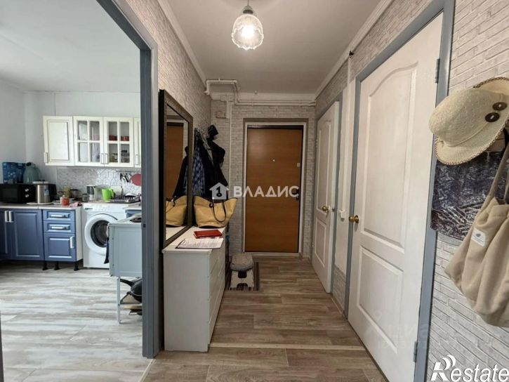 1-комн квартира 111-й микрорайон, 32