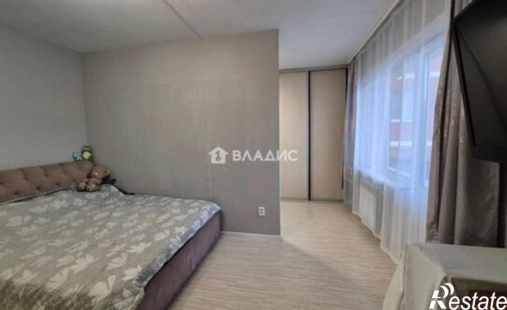 1-комн квартира микрорайон 140А, 5