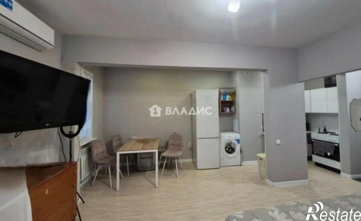 1-комн квартира микрорайон 140А, 5