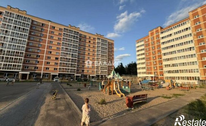 2-комн квартира 142-й микрорайон, 11