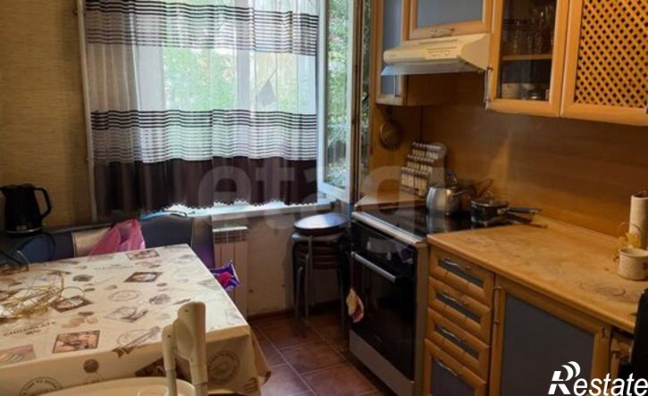 3-комн квартира ул Калашникова, 10,  д. 10