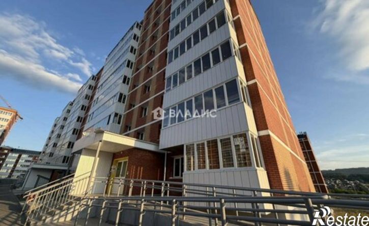 2-комн квартира 142-й микрорайон, 11