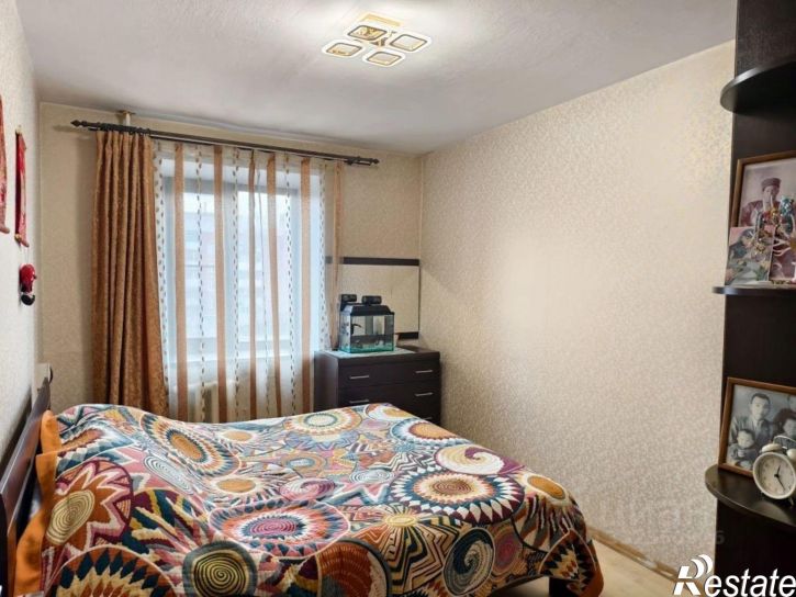 3-комн квартира ул Шумяцкого, 8,  д. 8