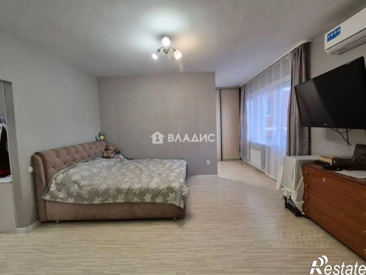 1-комн квартира микрорайон 140А, 5
