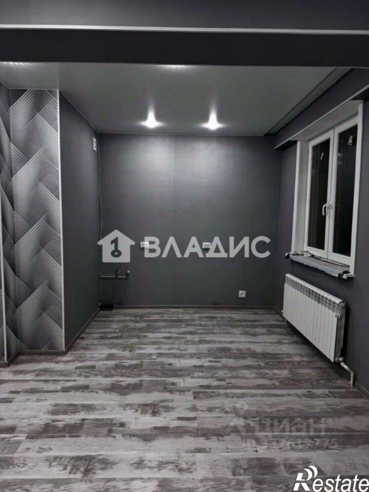 1-комн квартира 142-й микрорайон, 11