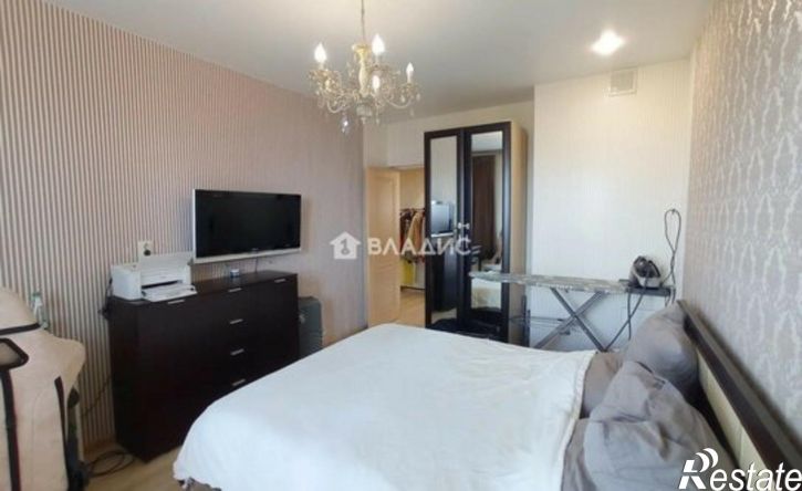 3-комн квартира микрорайон 140А, 24