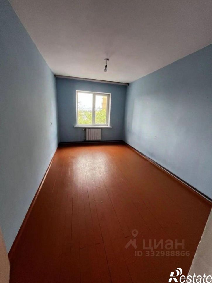 3-комн квартира 111-й квартал, 5/2
