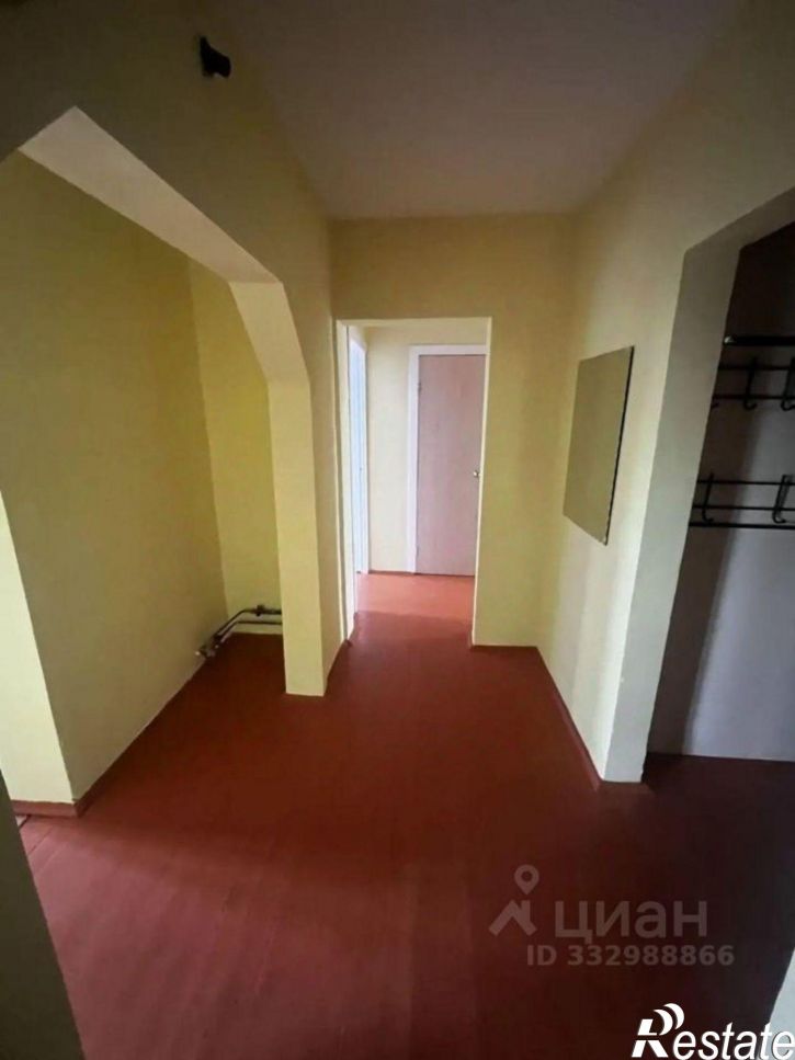 3-комн квартира 111-й квартал, 5/2