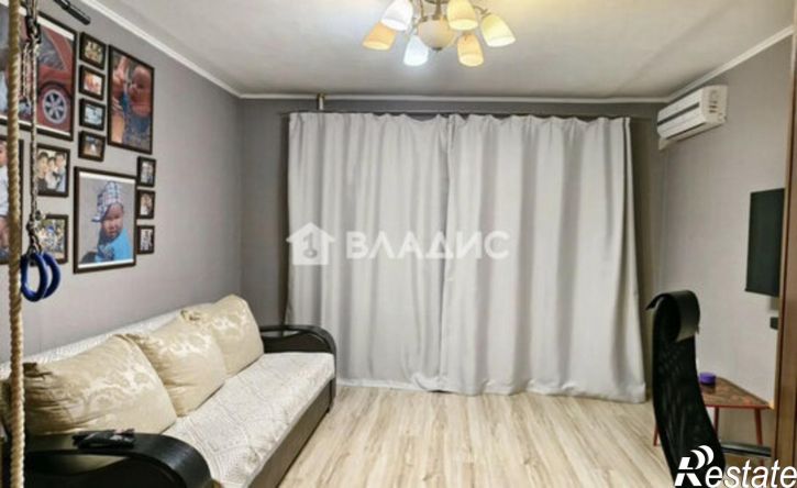 3-комн квартира ул Шумяцкого, 8,  д. 8