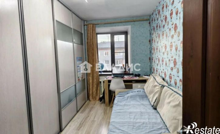 3-комн квартира ул Шумяцкого, 8,  д. 8