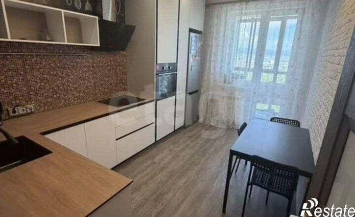 2-комн квартира микрорайон 140А, 9