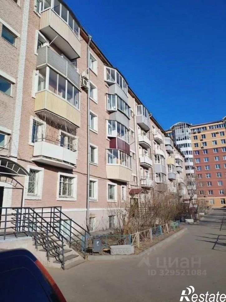 3-комн квартира пр-кт 50-летия Октября, 25а,  д. 25а