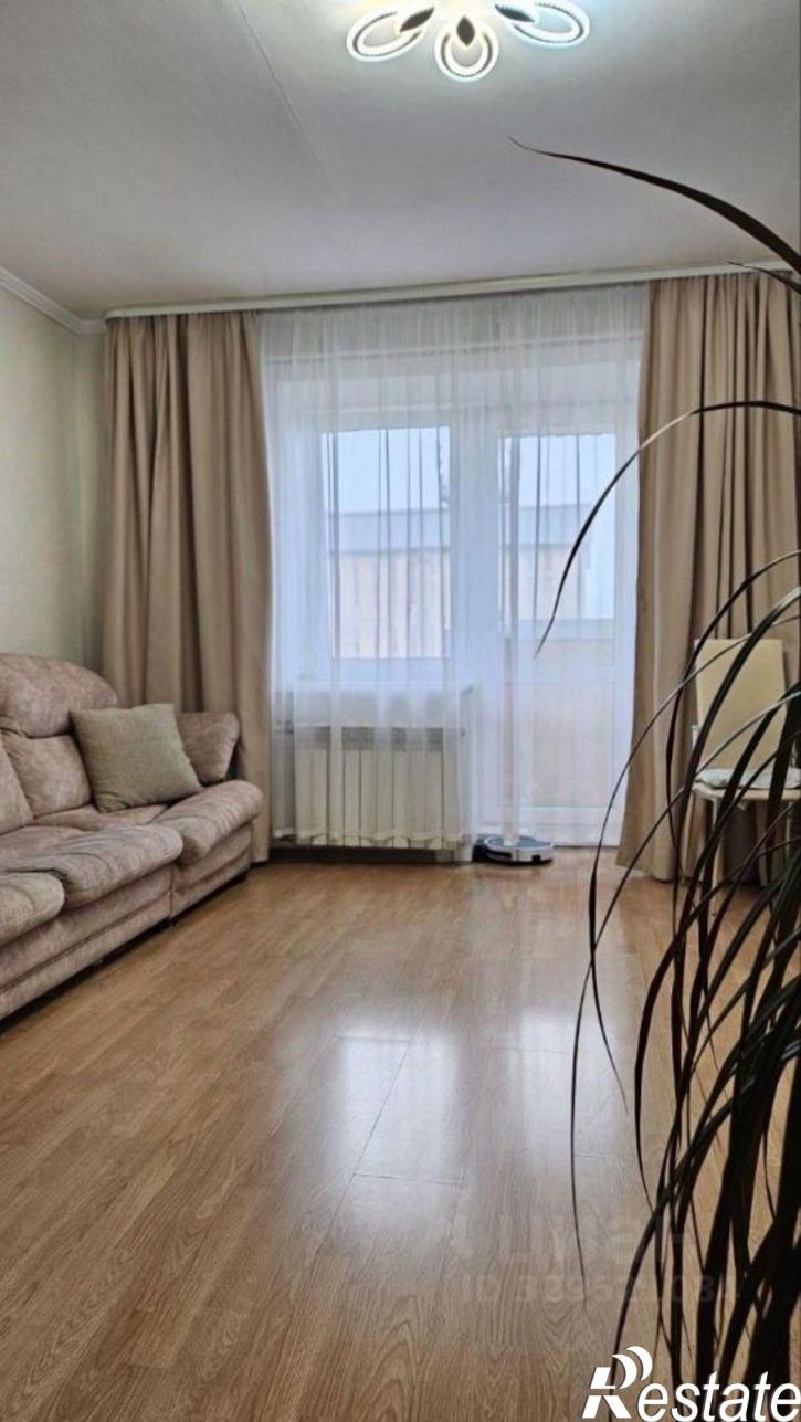 3-комн квартира пр-кт 50-летия Октября, 25а,  д. 25а