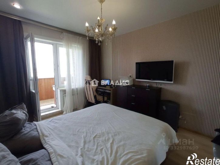 3-комн квартира микрорайон 140А, 24
