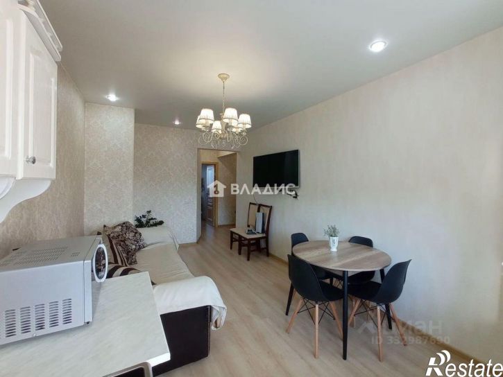 3-комн квартира микрорайон 140А, 24