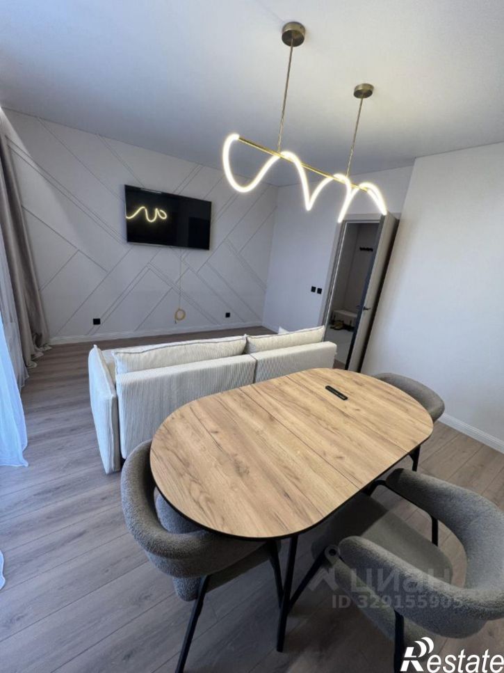 2-комн квартира ул Виталия Сукуева, 1 4,  д. 1 4,  к. 4