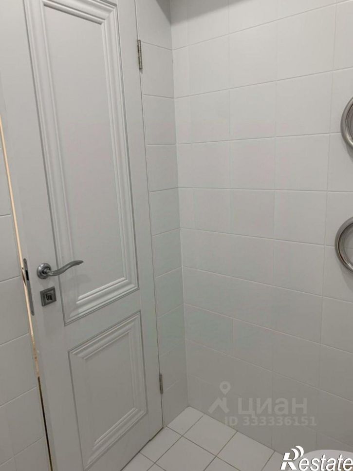 3-комн квартира ул Каландаришвили, 25,  д. 25