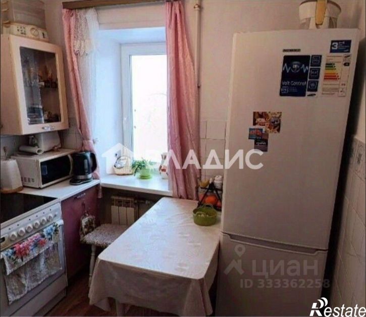 3-комн квартира ул Павлова, 15,  д. 15