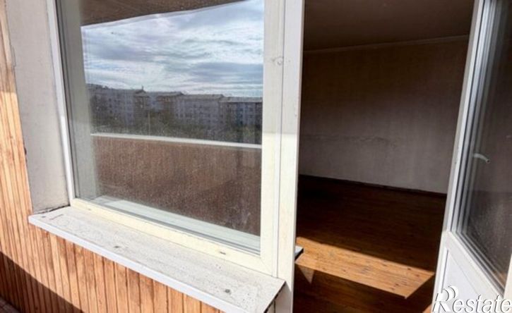 3-комн квартира пр-кт Строителей, 12,  д. 12
