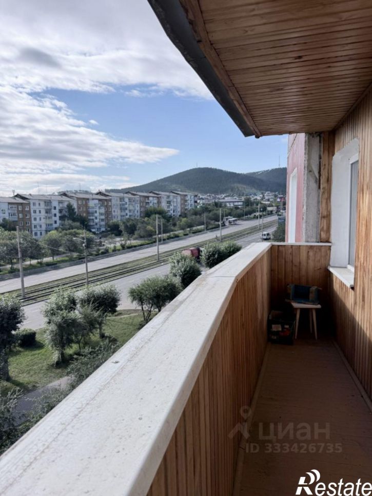 3-комн квартира пр-кт Строителей, 12,  д. 12