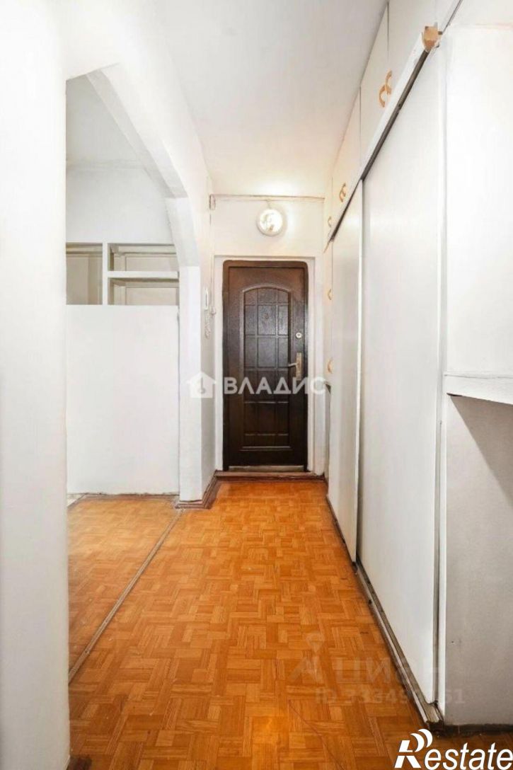 3-комн квартира улица Калашникова, 14,  д. 14