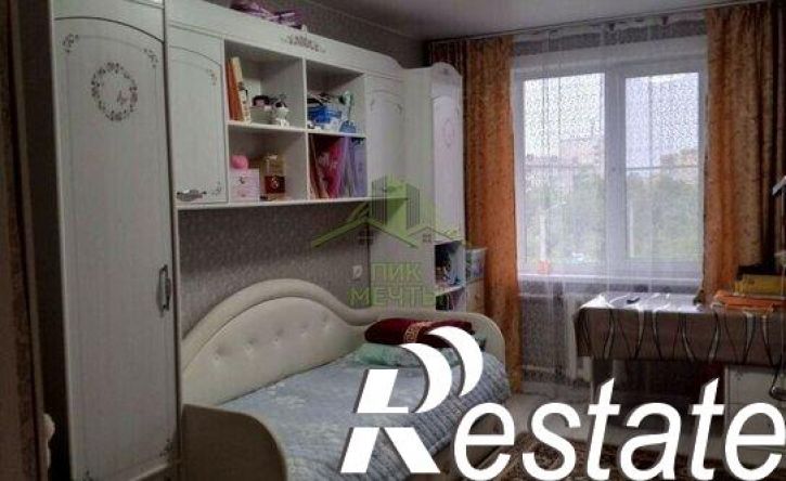 3-комн квартира улица Жердева, 82,  д. 82