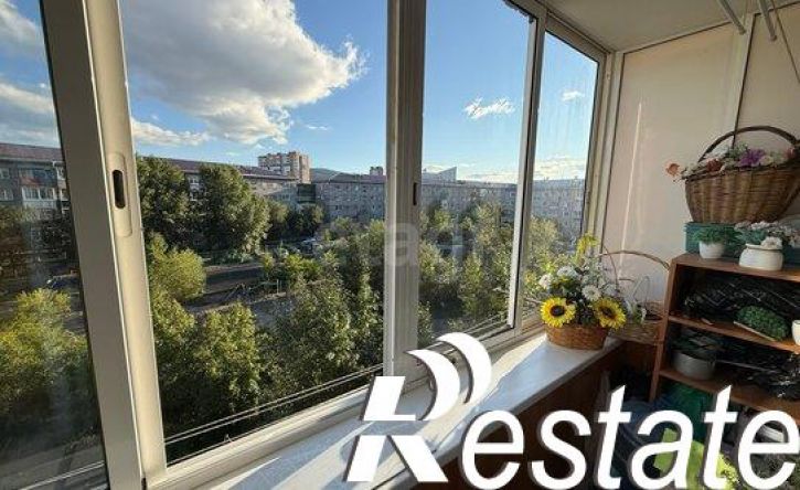 3-комн квартира Тобольская улица, 49,  д. 49