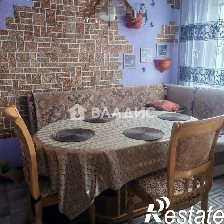4-комн квартира улица Антонова, 4,  д. 4
