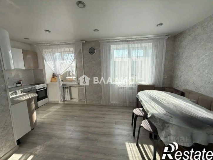 2-комн квартира улица Комарова, 13,  д. 13