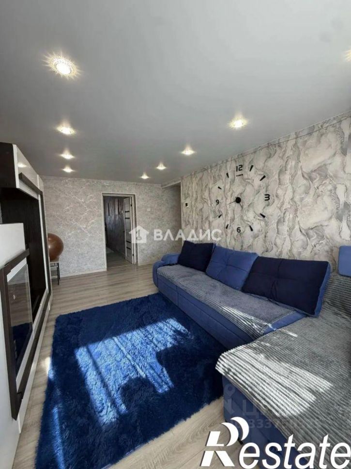 2-комн квартира улица Комарова, 13,  д. 13