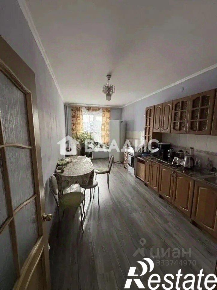 2-комн квартира улица Бабушкина, 180,  д. 180