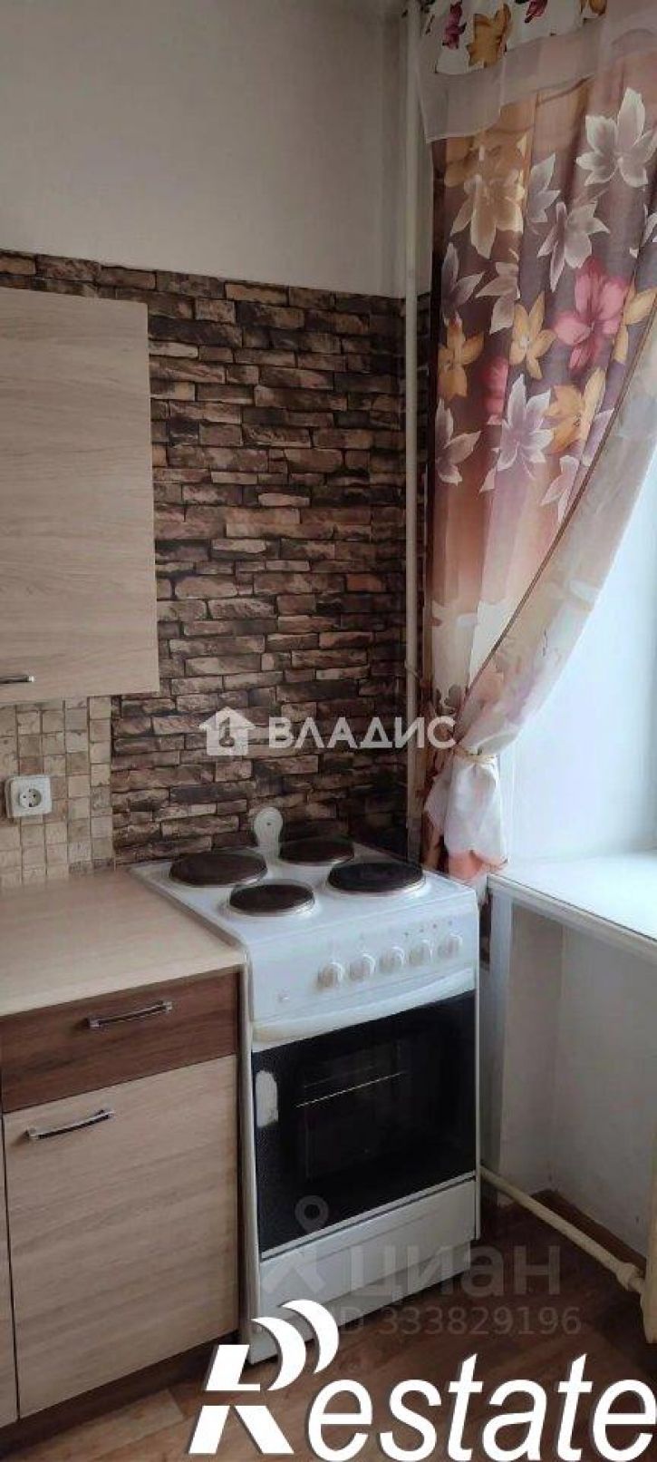 4-комн квартира улица Лощенкого, 1,  д. 1