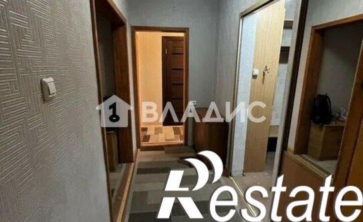 3-комн квартира проспект Строителей, 14,  д. 14