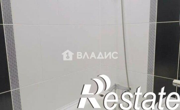 3-комн квартира проспект Строителей, 14,  д. 14