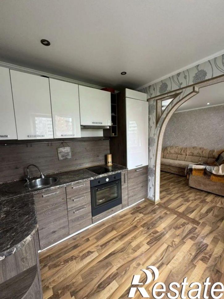 3-комн квартира улица Борсоева, 27,  д. 27