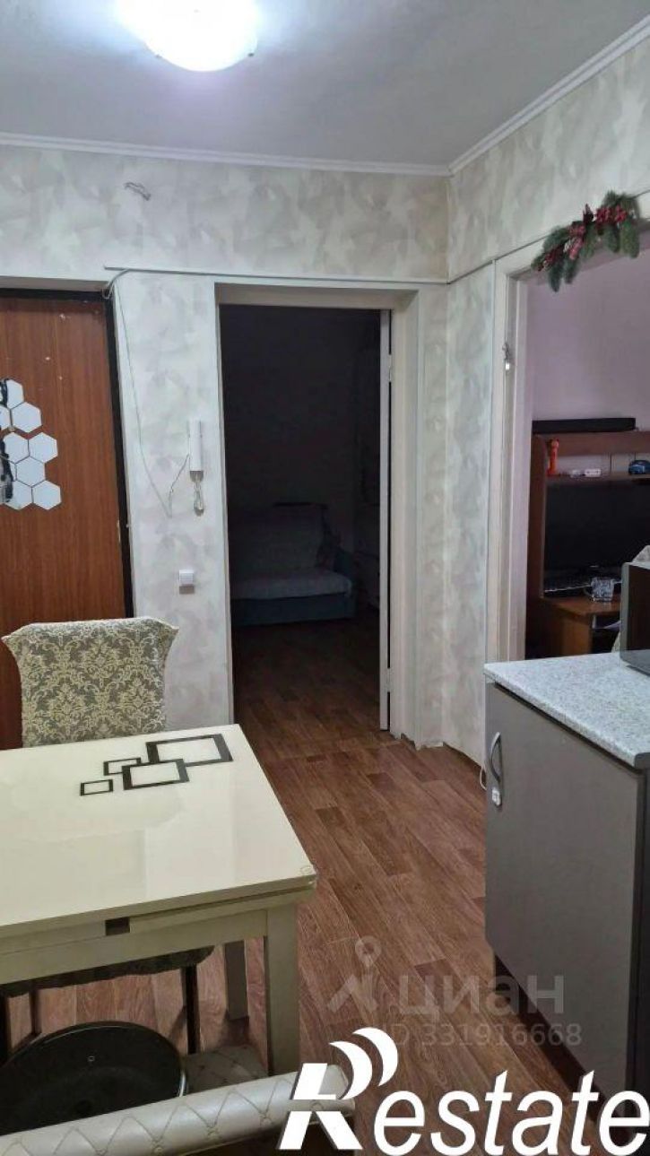 2-комн квартира 110-й микрорайон, 6