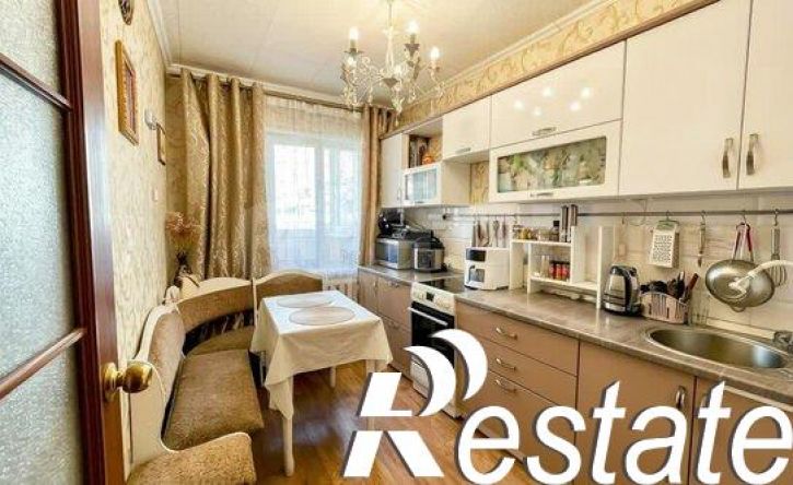 3-комн квартира улица Антонова, 26,  д. 26