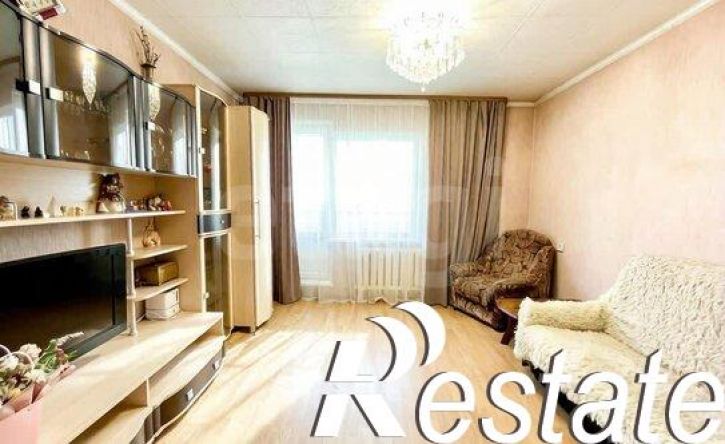 3-комн квартира улица Антонова, 26,  д. 26
