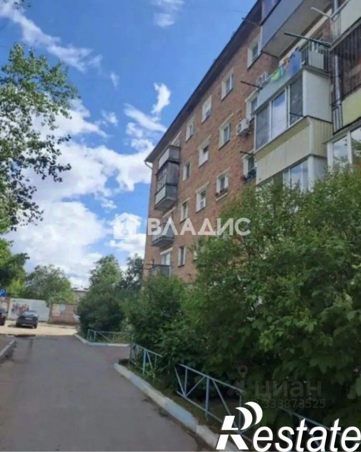 2-комн квартира улица Сенчихина, 18,  д. 18