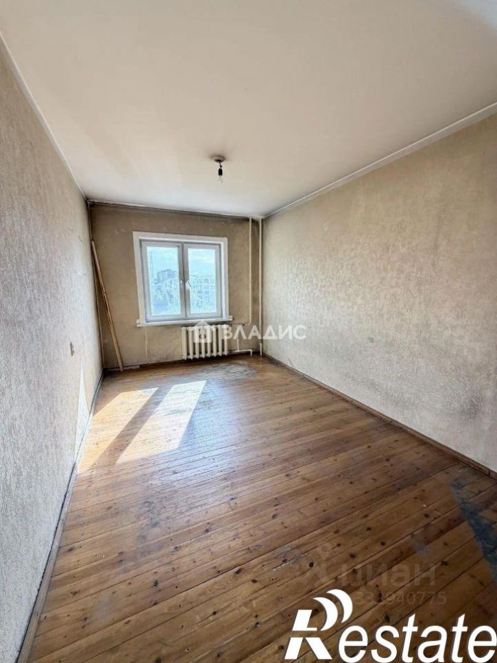 3-комн квартира проспект Строителей, 12,  д. 12