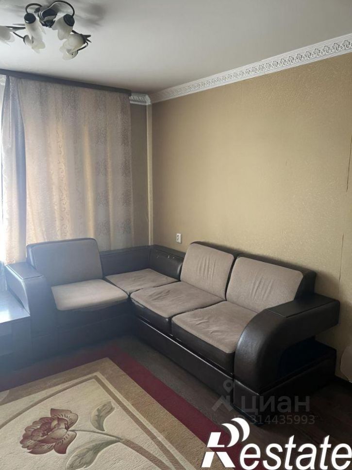 2-комн квартира проспект Строителей, 28,  д. 28
