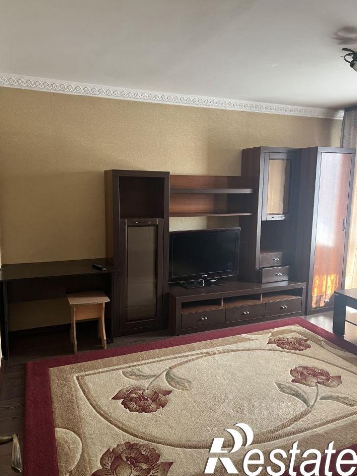 2-комн квартира проспект Строителей, 28,  д. 28