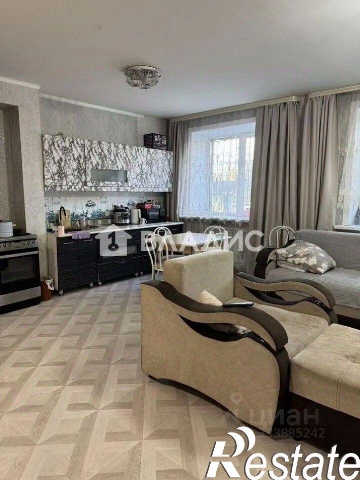 3-комн квартира Кабанская улица, 20,  д. 20