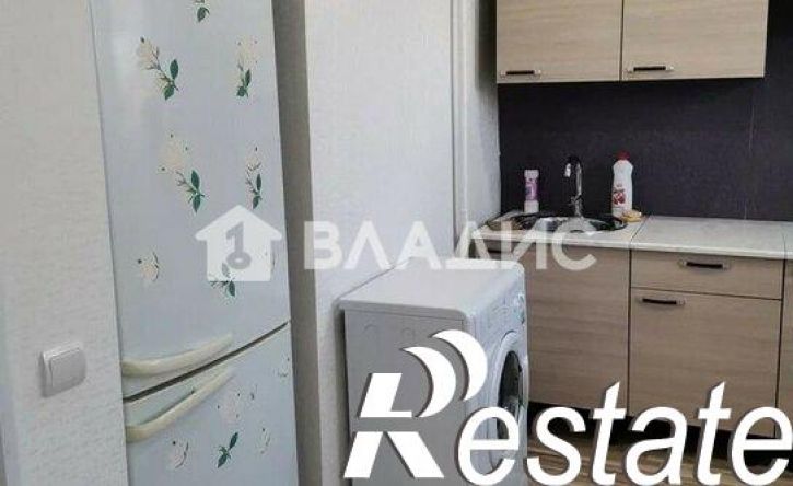 2-комн квартира улица Нестерова, 2,  д. 2